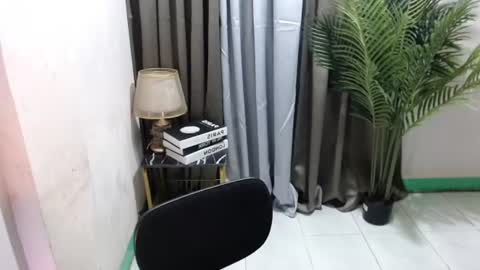 lady_caszie online show from June 18, 2:57 am