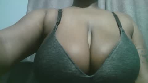 lady_dearra online show from November 7, 4:51 am