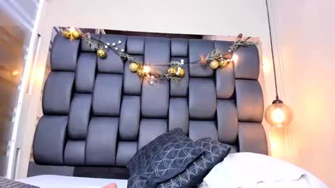 LADY  online show from January 17, 7:54 pm