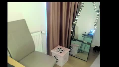 Lady Lyanna online show from March 7, 4:11 pm