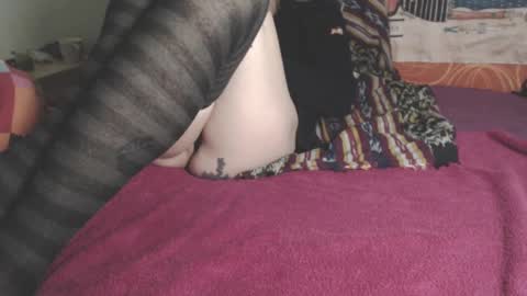 Snapshot of lady_simone chatting on February 15, 11:39 am lady_simone online show from February 15, 11:39 am