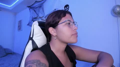  Lady  online show from October 9, 2:59 am