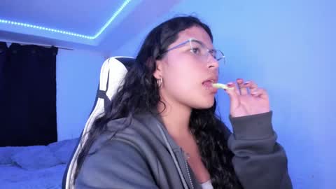  Lady  online show from February 2, 3:21 am