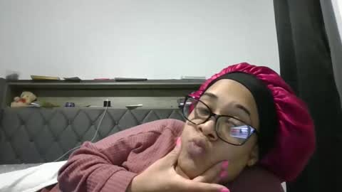 Stephanie online show from February 24, 2:06 am