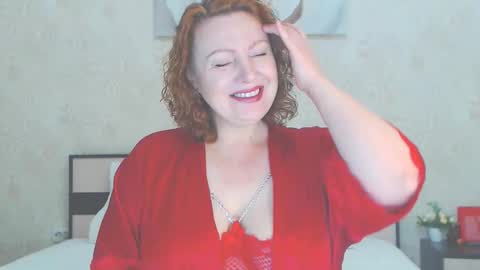 Snapshot of ladyelizabeth777 chatting on December 23, 3:07 am Beth online show from December 23, 3:07 am