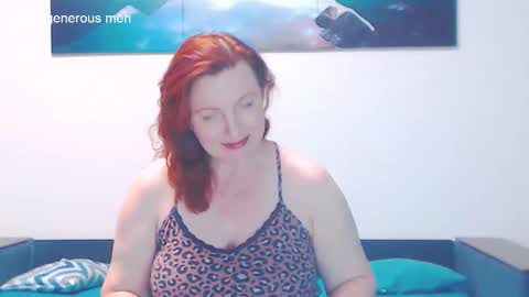 Snapshot of ladyelizabeth777 chatting on October 9, 7:12 am Beth online show from October 9, 7:12 am