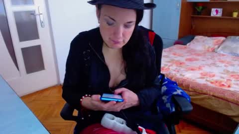 LadyLHoty online show from July 13, 3:02 pm