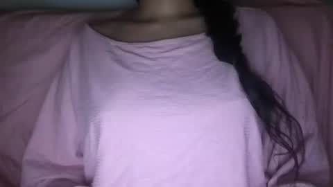 Laila Yousef online show from January 4, 1:10 am