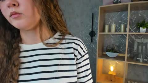 Evelyn online show from November 14, 4:45 am