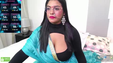 Snapshot of lakshmirani617378 chatting on February 7, 12:39 pm Laskhmirani online show from February 7, 12:39 pm