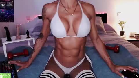 Lola online show from June 2, 7:04 pm