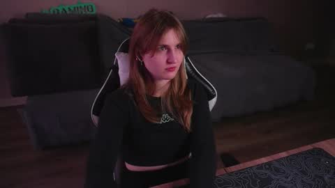 Kay online show from February 17, 4:01 am