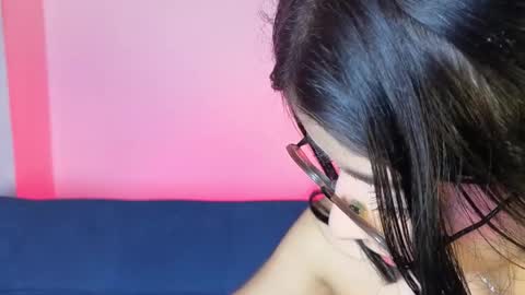 ... .          . ... online show from February 18, 2:49 pm