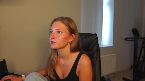 LANA JEWEL online show from July 27, 6:32 am
