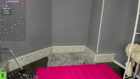 Lana Stones online show from November 20, 1:39 am