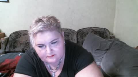 lanacat555 online show from March 2, 4:03 pm