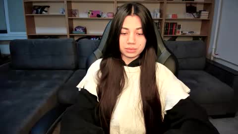 Lana online show from June 6, 10:05 pm