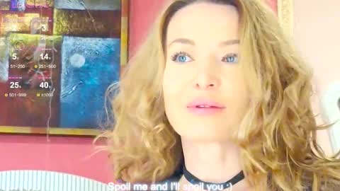 lanavibes online show from January 8, 9:46 am