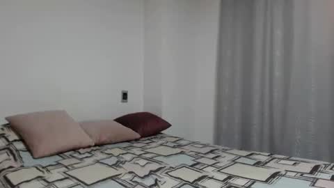 lanawinters1 online show from February 26, 2:21 am