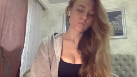 langoria online show from December 15, 12:32 pm