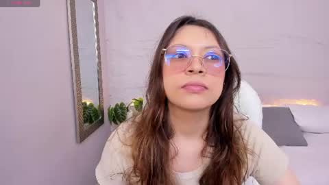Lanna online show from July 13, 1:12 pm