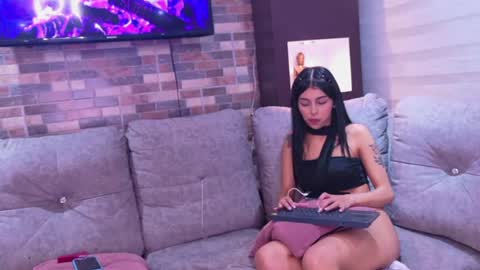 lanna_as online show from July 28, 5:49 am