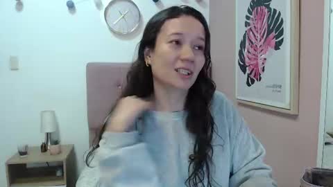 Lanna online show from July 20, 1:24 pm