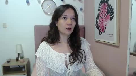 Lanna online show from July 18, 1:24 pm