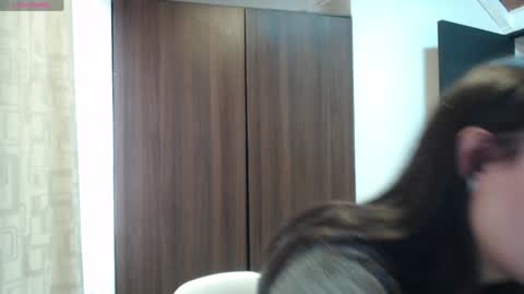 Snapshot of lanna_mills chatting on December 9, 1:13 pm Lanna online show from December 9, 1:13 pm