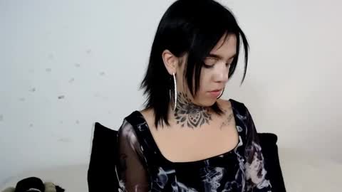 LANNIE   online show from January 22, 9:11 pm