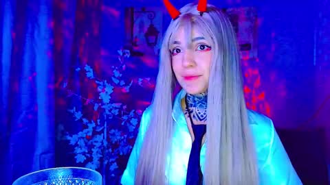 LANNIE   online show from November 8, 11:54 pm