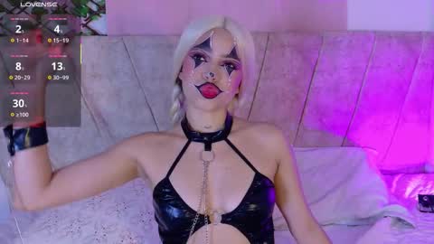 Lara Gill online show from October 30, 11:28 pm