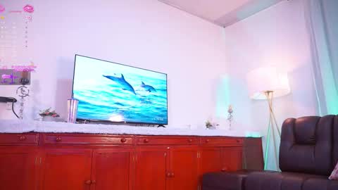 Hello Guys I am Lara Giraldo  WELCOME To my room online show from October 29, 12:48 am