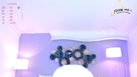 Lara online show from December 13, 7:42 pm