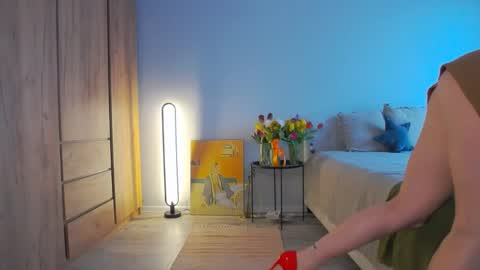 LaraKanes online show from March 12, 10:26 am