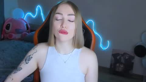 LaraKrein lk online show from February 8, 6:44 pm