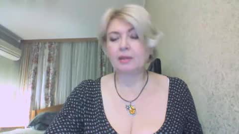 laramrs online show from November 27, 4:43 pm