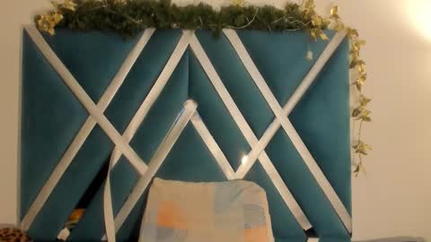 Lara Murphy online show from January 17, 2:30 am