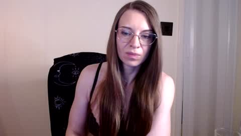 larawintersxxx online show from June 22, 6:49 pm