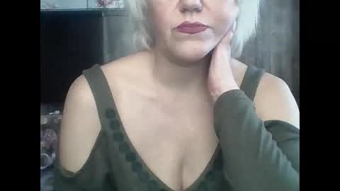 larisaq4ugo24 online show from October 31, 8:29 am