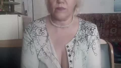 larisaq4ugo24 online show from March 24, 11:26 am