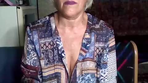 larisaq4ugo24 online show from July 24, 11:52 am