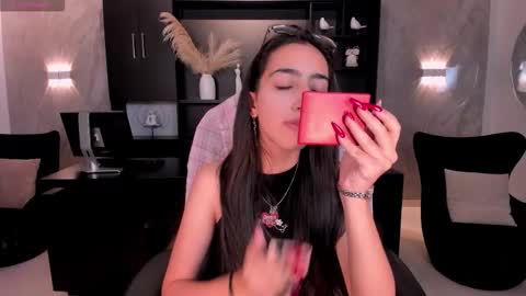 Larisa Smirnov online show from January 16, 4:08 am