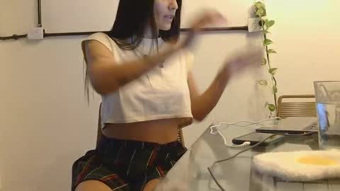 Snapshot of larita111 chatting on October 21, 11:20 pm Lara online show from October 21, 11:20 pm