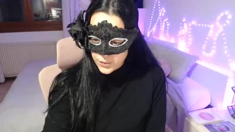 Auri online show from January 11, 7:52 pm