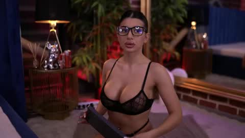 Latina online show from March 1, 6:51 pm