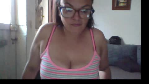 Laura online show from June 3, 2:44 pm