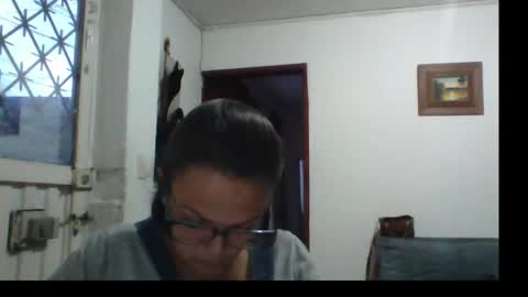 Laura online show from June 2, 11:06 pm