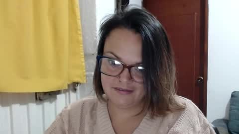 Laura online show from July 2, 11:11 pm
