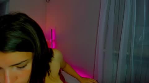 Snapshot of laura__leee chatting on September 11, 6:03 am Laura online show from September 11, 6:03 am